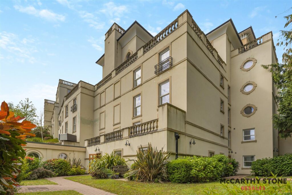 Cartwright Court, 2 Victoria Road, Malvern, WR14 2GE