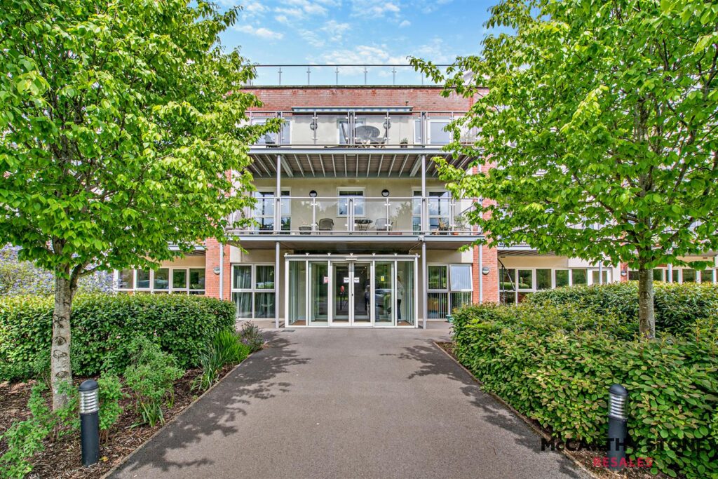 Ellisfields Court, Mount Street, Taunton