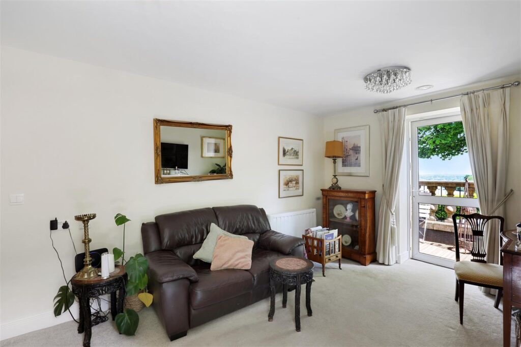 Cartwright Court, 2 Victoria Road, Malvern, WR14 2GE