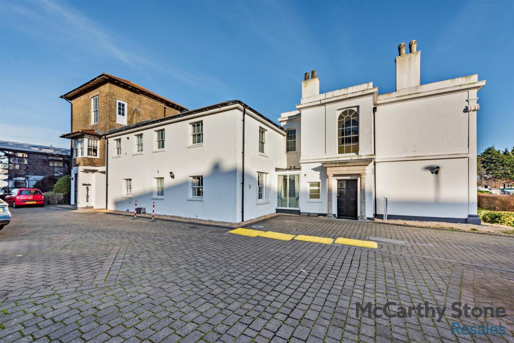 Amelia Court, Union Place, Worthing