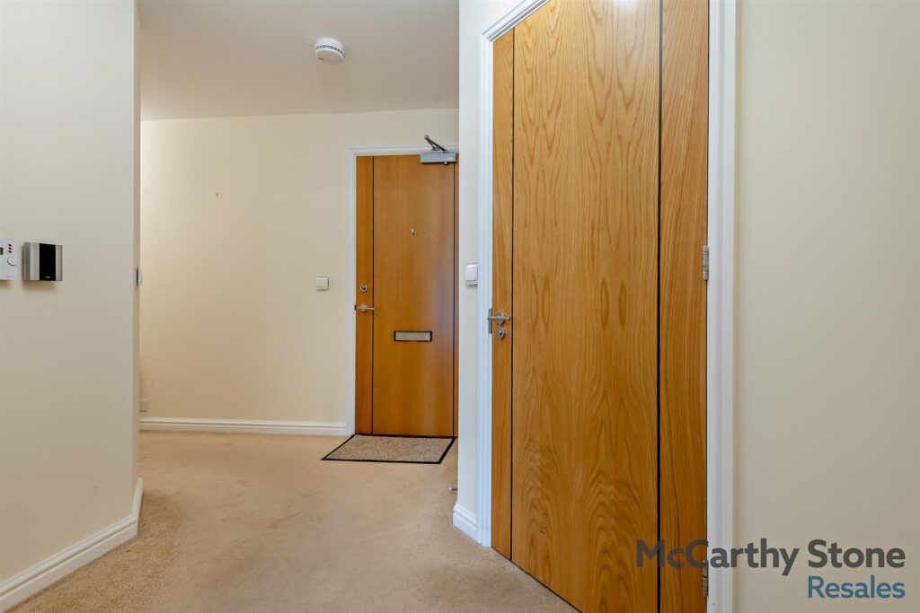 Farringford Court, Avenue Road, Lymington, Hampshire, SO41 9PA