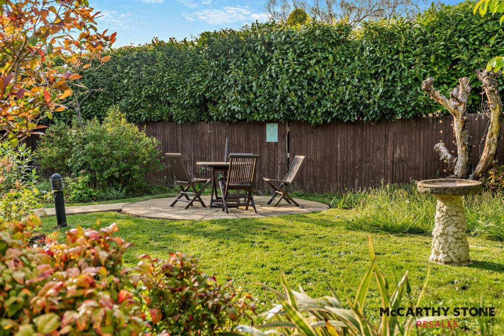 Farringford Court, Avenue Road, Lymington, Hampshire, SO41 9PA