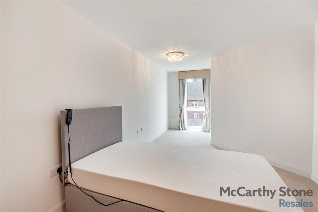 Isabella House, Hale Road, Gascoyne Way, Hertford, SG13 8EN