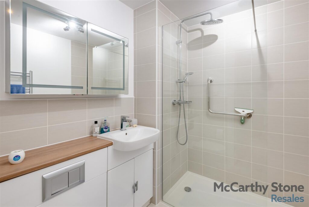 Isabella House, Hale Road, Gascoyne Way, Hertford, SG13 8EN