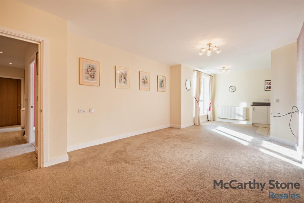 Tudor Rose Court, South Parade, Southsea, PO4 0DE