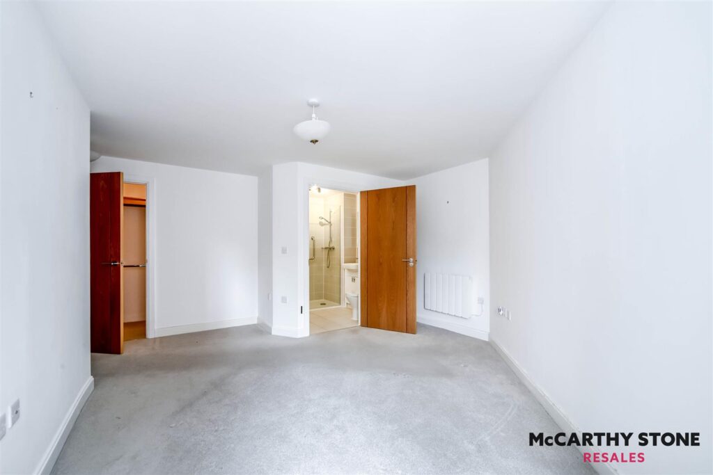 Miller Place, High View, Bedford, MK41 8EZ