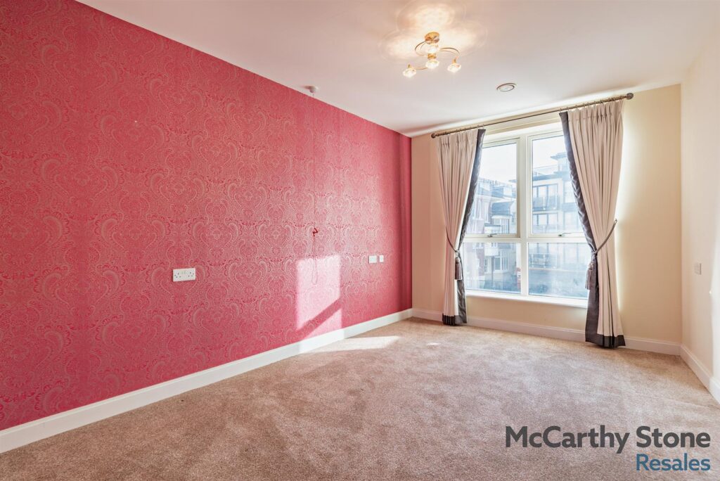 Tudor Rose Court, South Parade, Southsea, PO4 0DE