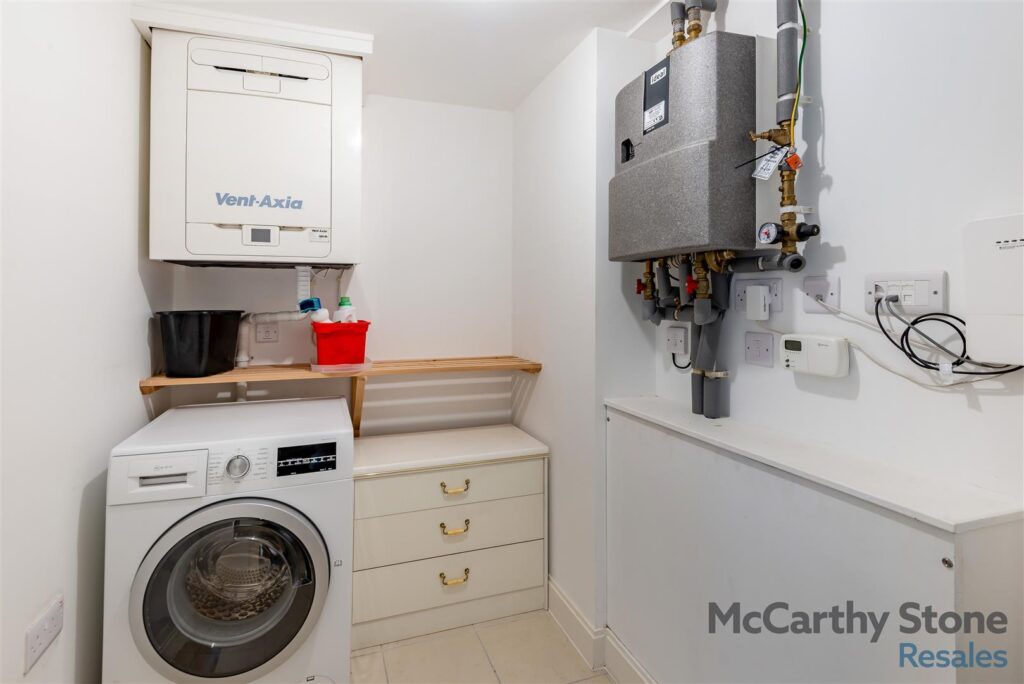 Isabella House, Hale Road, Gascoyne Way, Hertford, SG13 8EN