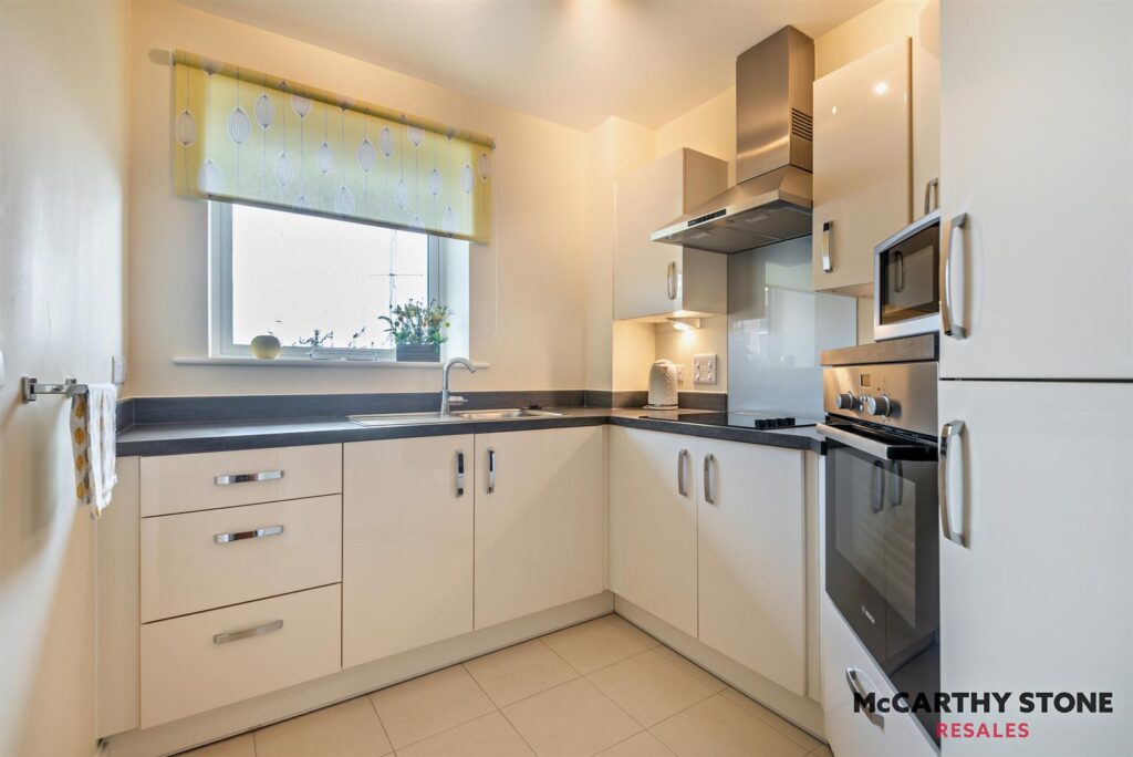 Viewpoint, Harbour Road, Gosport, Hampshire, PO12 1GX