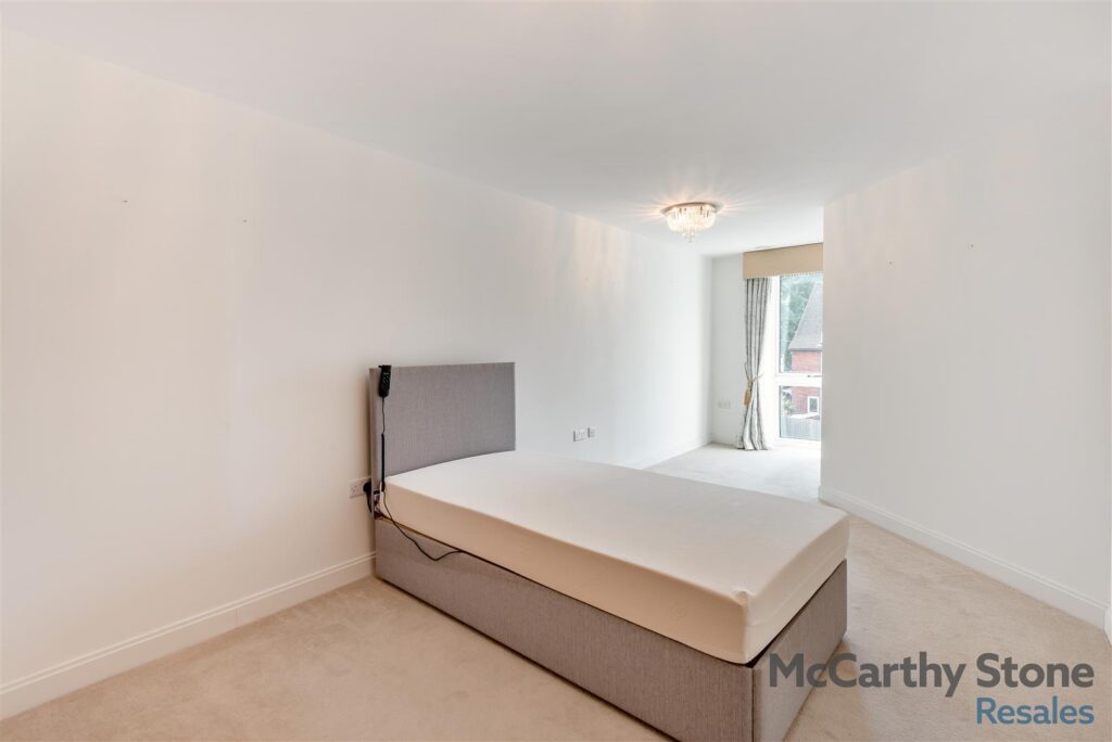 Isabella House, Hale Road, Gascoyne Way, Hertford, SG13 8EN