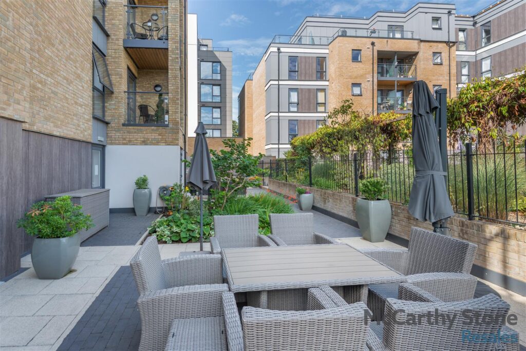 Isabella House, Hale Road, Gascoyne Way, Hertford, SG13 8EN
