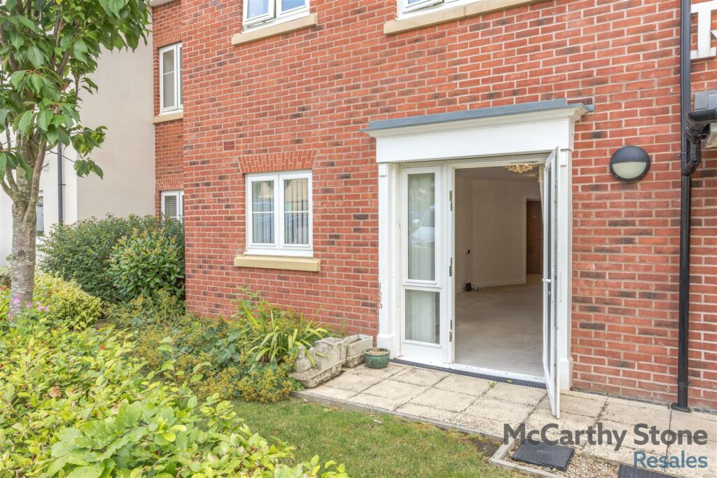 Roslyn Court, Lisle Lane, Ely, Cambridgeshire, CB7 4FA