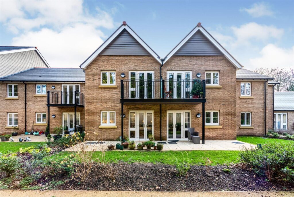 Fern Court, Gower Road, Sketty, Swansea, West Glamorgan, SA2 9BH
