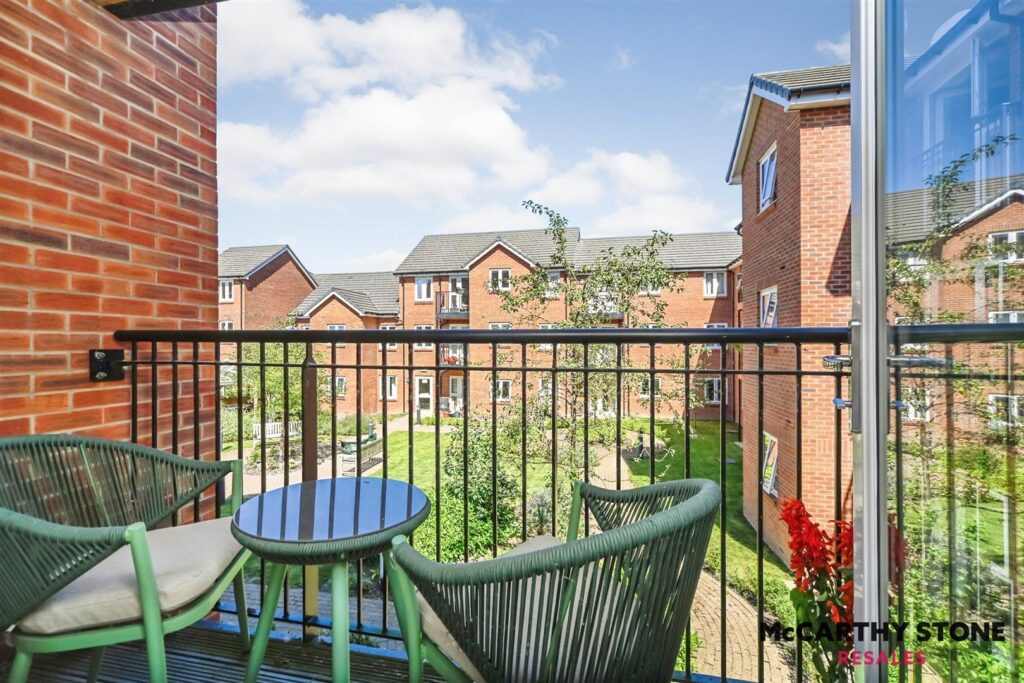 Oakhill Place, High View, Bedford, Bedfordshire, MK41 8FB