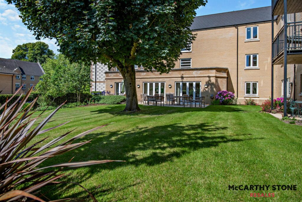 Olivier Place, Hart Close, Wilton, Wiltshire, SP2 0FW