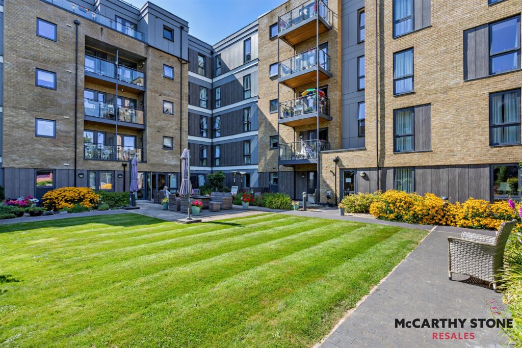 Edward House, Pegs Lane, Gascoyne Way, Hertford SG13 8FQ