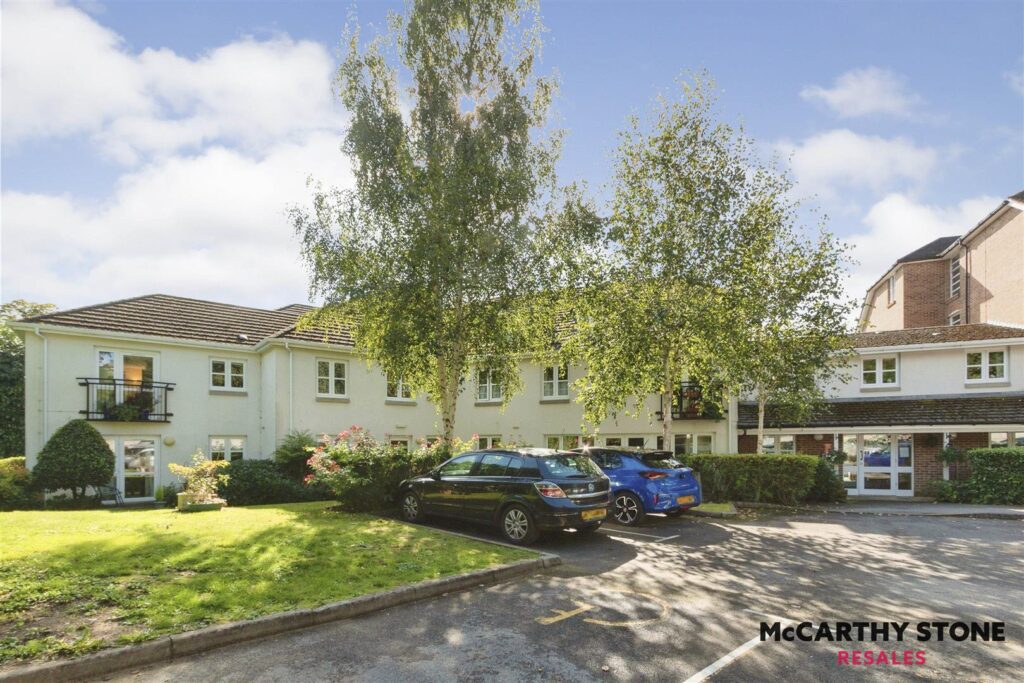 Radford Court, Tower Road, Liphook