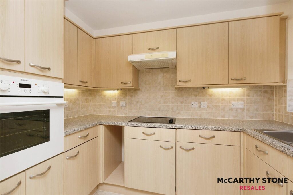 Radford Court, Tower Road, Liphook