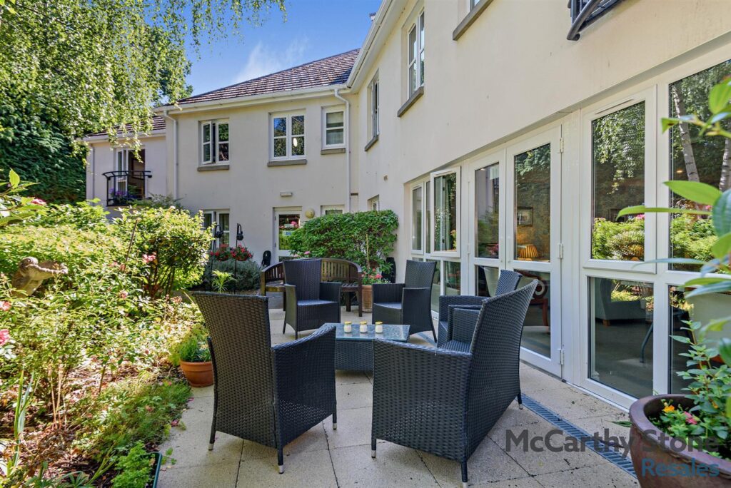 Radford Court, Tower Road, Liphook