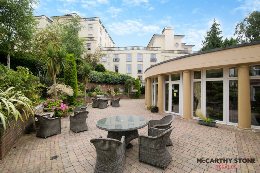 Cartwright Court, 2 Victoria Road, Malvern, WR14 2GE