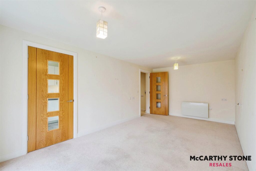 Wayfarer Place, The Dean, Alresford, SO24 9FT