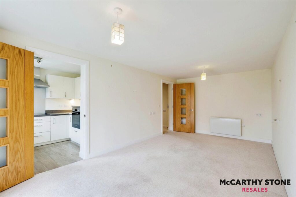 Wayfarer Place, The Dean, Alresford, SO24 9FT