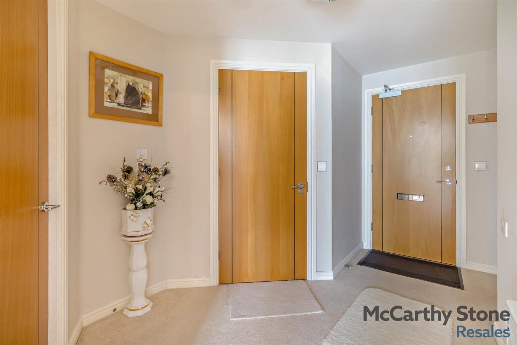 Farringford Court, Avenue Road, Lymington, Hampshire, SO41 9PA