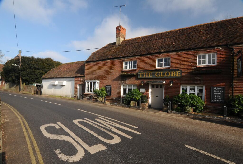 Wayfarer Place, The Dean, Alresford, SO24 9FT