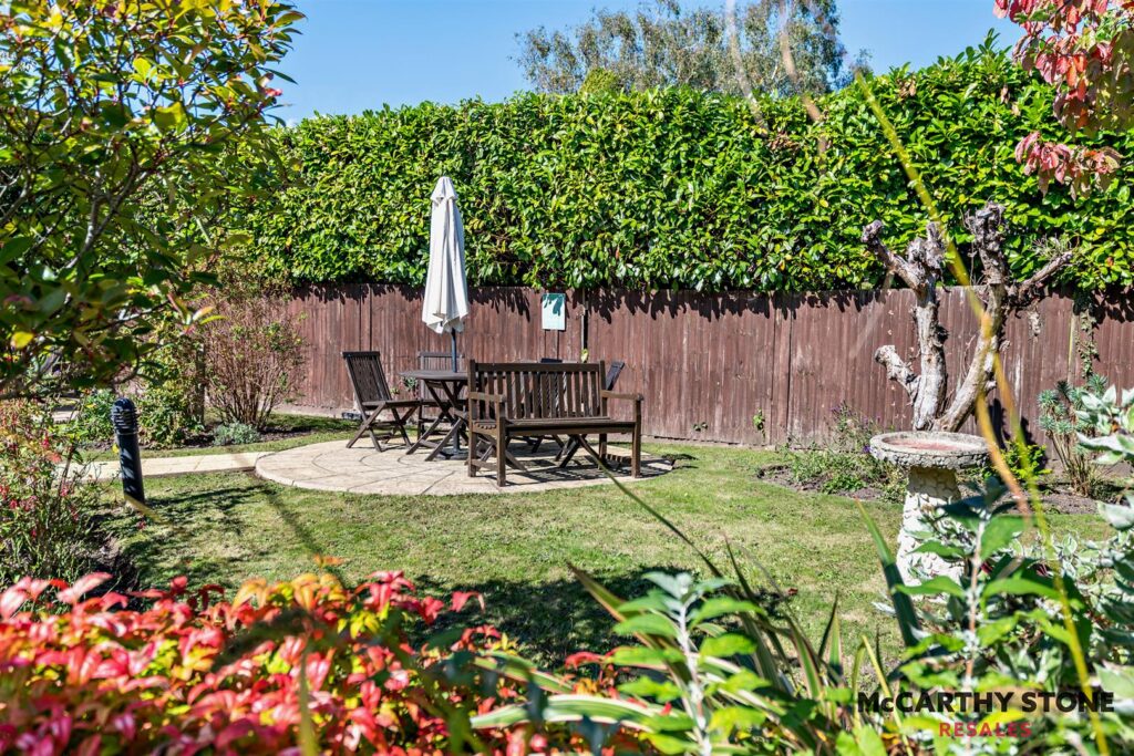 Farringford Court, Avenue Road, Lymington, Hampshire, SO41 9PA