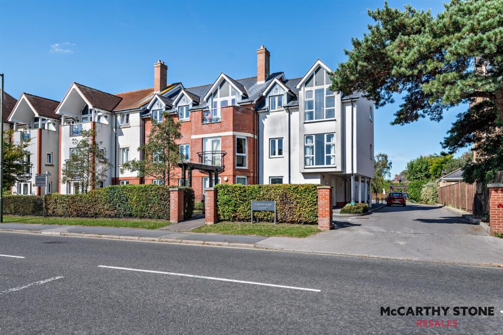 Farringford Court, Avenue Road, Lymington, Hampshire, SO41 9PA