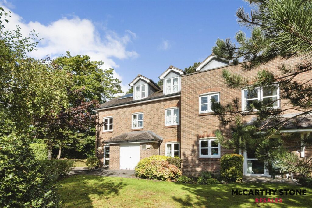 Radford Court, Tower Road, Liphook