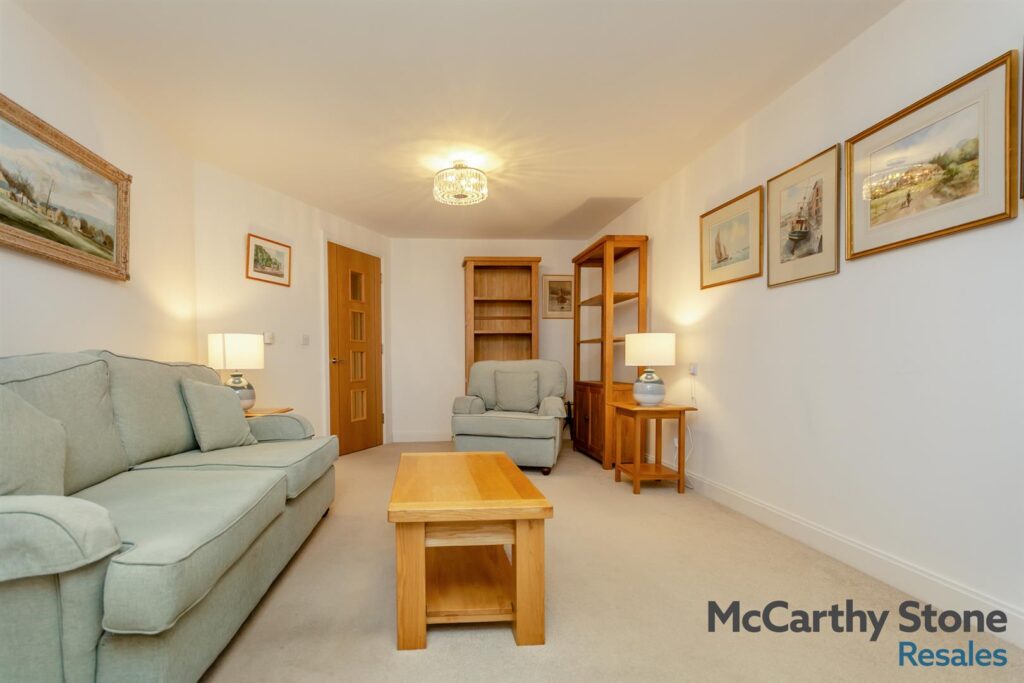 Edward House, Pegs Lane, Gascoyne Way, Hertford SG13 8FQ