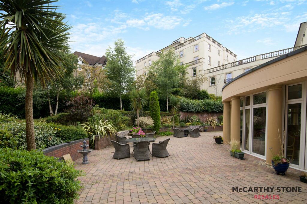 Cartwright Court, 2 Victoria Road, Malvern, WR14 2GE