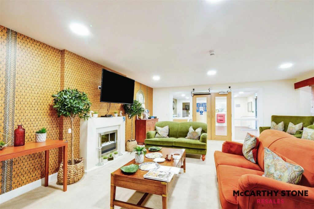Wayfarer Place, The Dean, Alresford, SO24 9FT