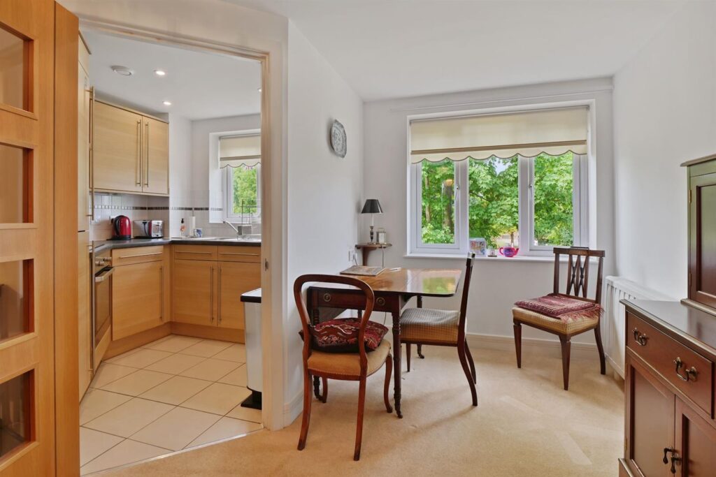 Penlee Close, Edenbridge