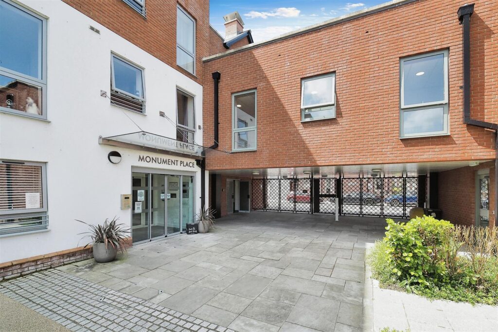 Monument Place, Endless Street, Salisbury, SP1 3GE