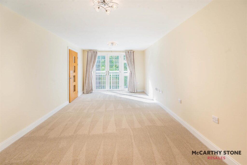 Brueton Place, 218 – 220 Blossomfield Road, Solihull, B91 1PT