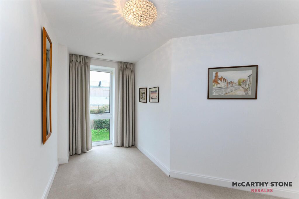 Isabella House, Hale Road, Hertford SG13 8EN
