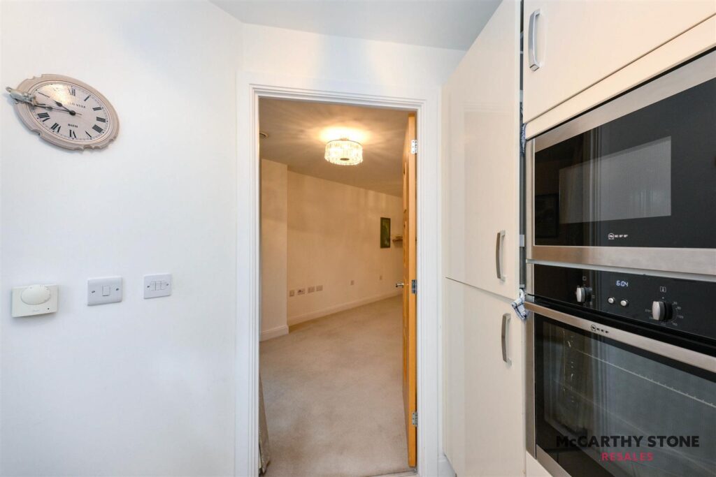 Isabella House, Hale Road, Hertford SG13 8EN