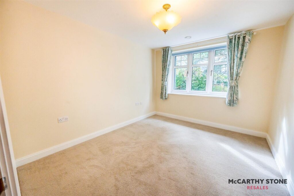 Brueton Place, 218 – 220 Blossomfield Road, Solihull, B91 1PT