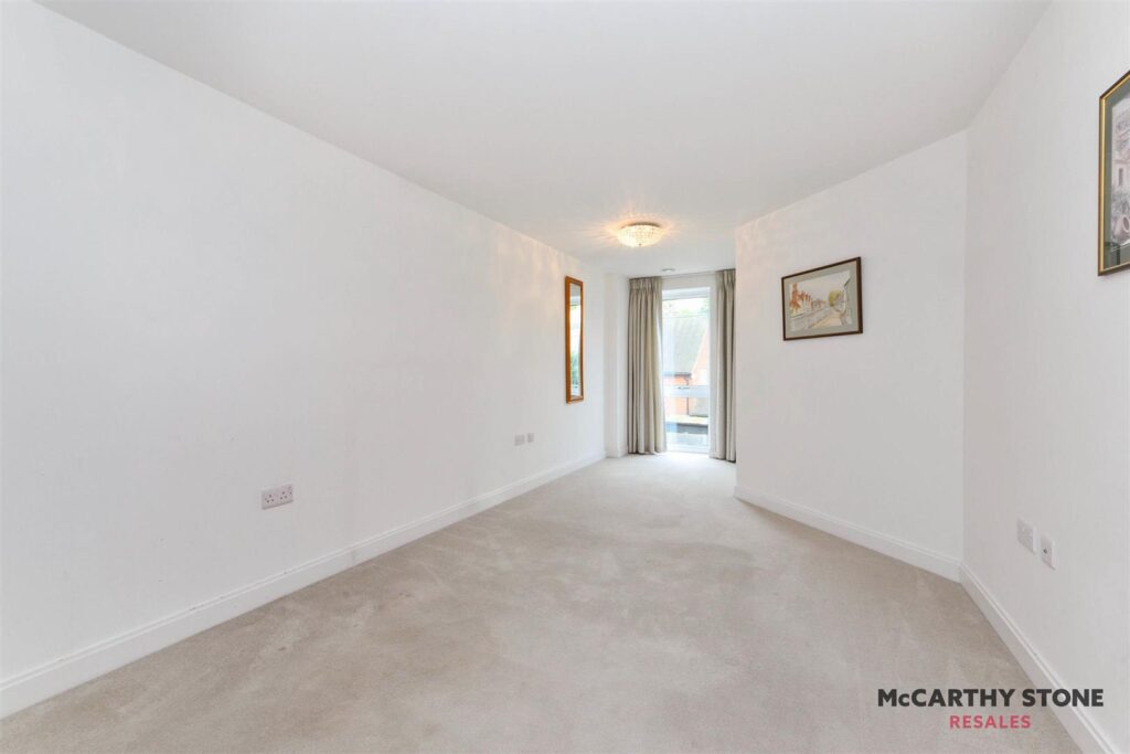 Isabella House, Hale Road, Hertford SG13 8EN