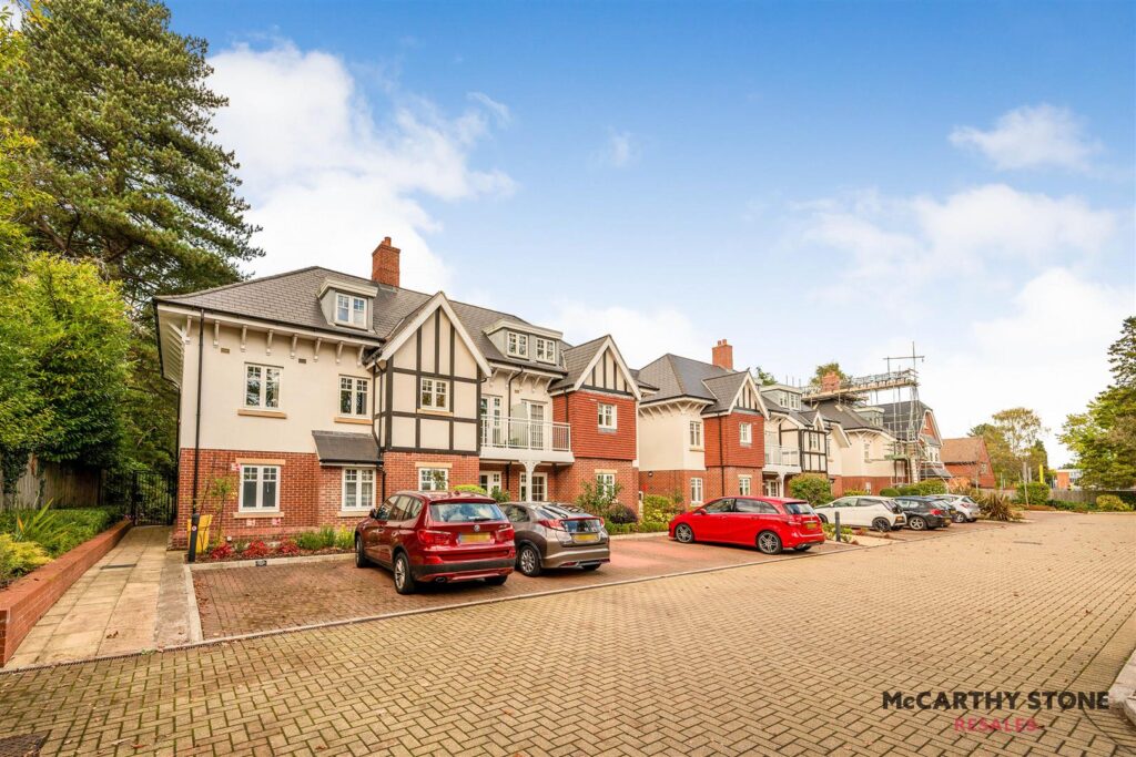 Brueton Place, 218 – 220 Blossomfield Road, Solihull, B91 1PT