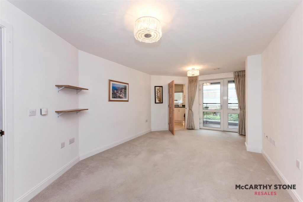 Isabella House, Hale Road, Hertford SG13 8EN