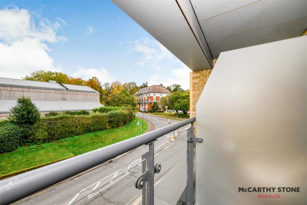 Isabella House, Hale Road, Hertford SG13 8EN