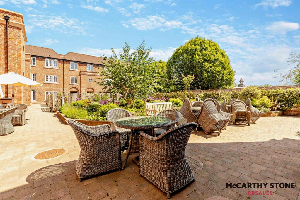 59-61 The Broadway, Amersham, Buckinghamshire
