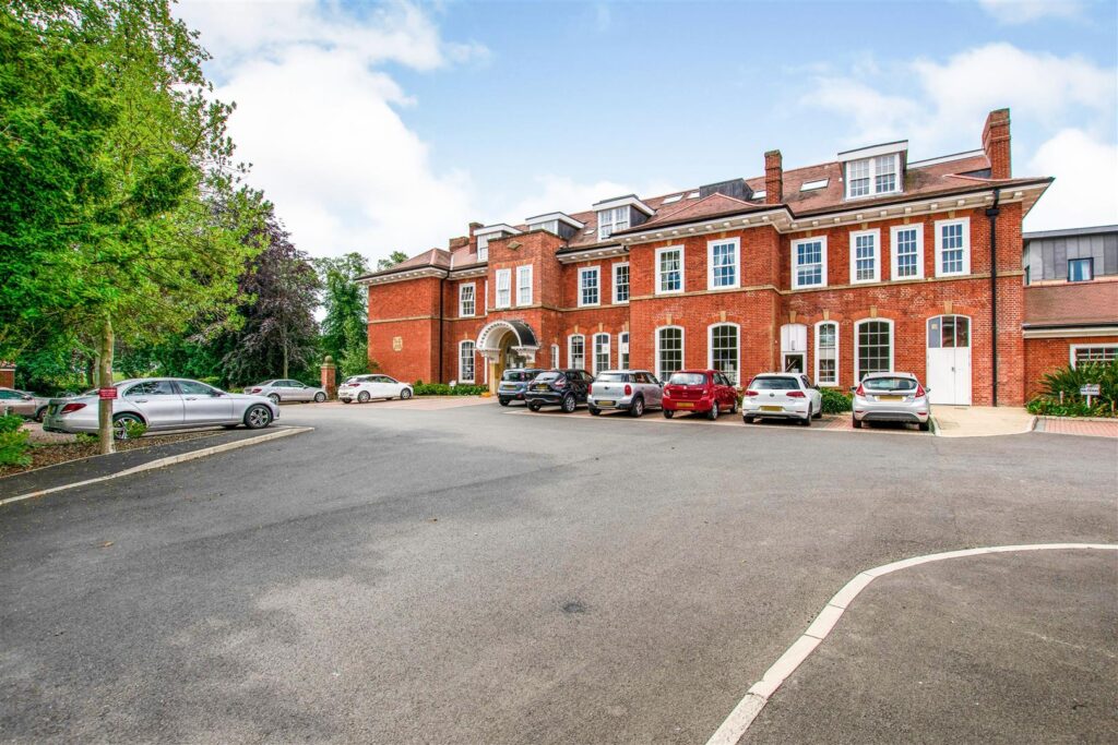 Kenton Road, Gosforth, Newcastle Upon Tyne