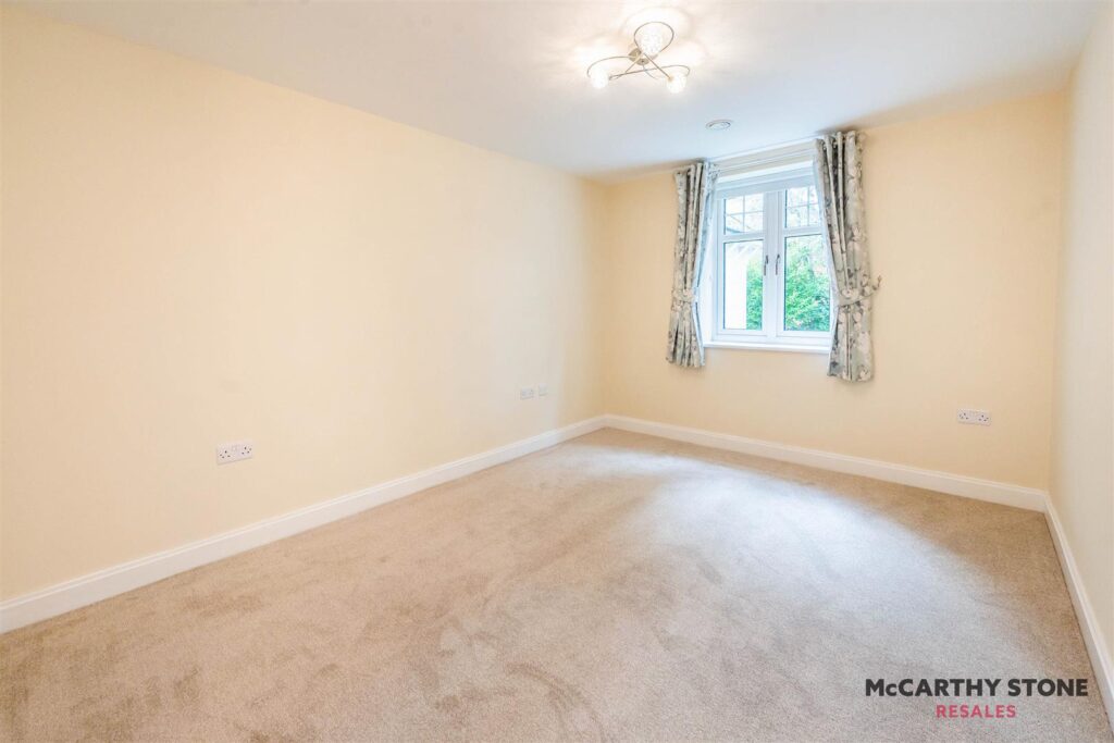 Brueton Place, 218 – 220 Blossomfield Road, Solihull, B91 1PT