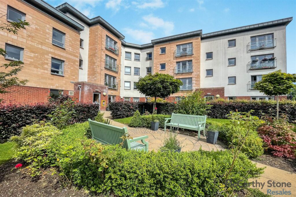 Greenwood Grove West, Newton Mearns