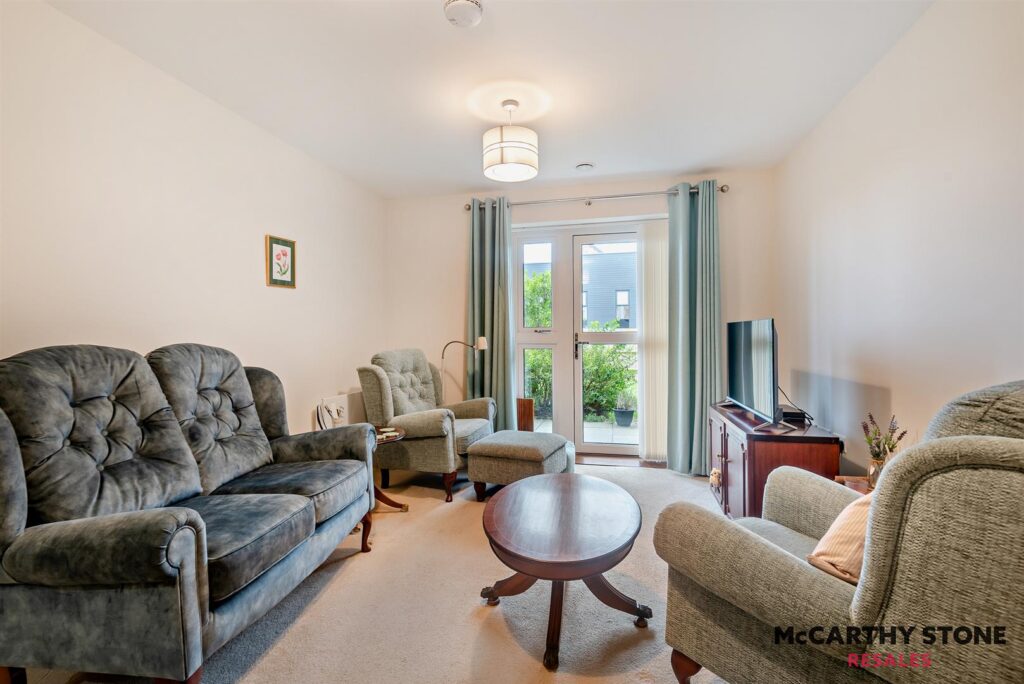 Island View, Shortwood Copse Lane, Basingstoke