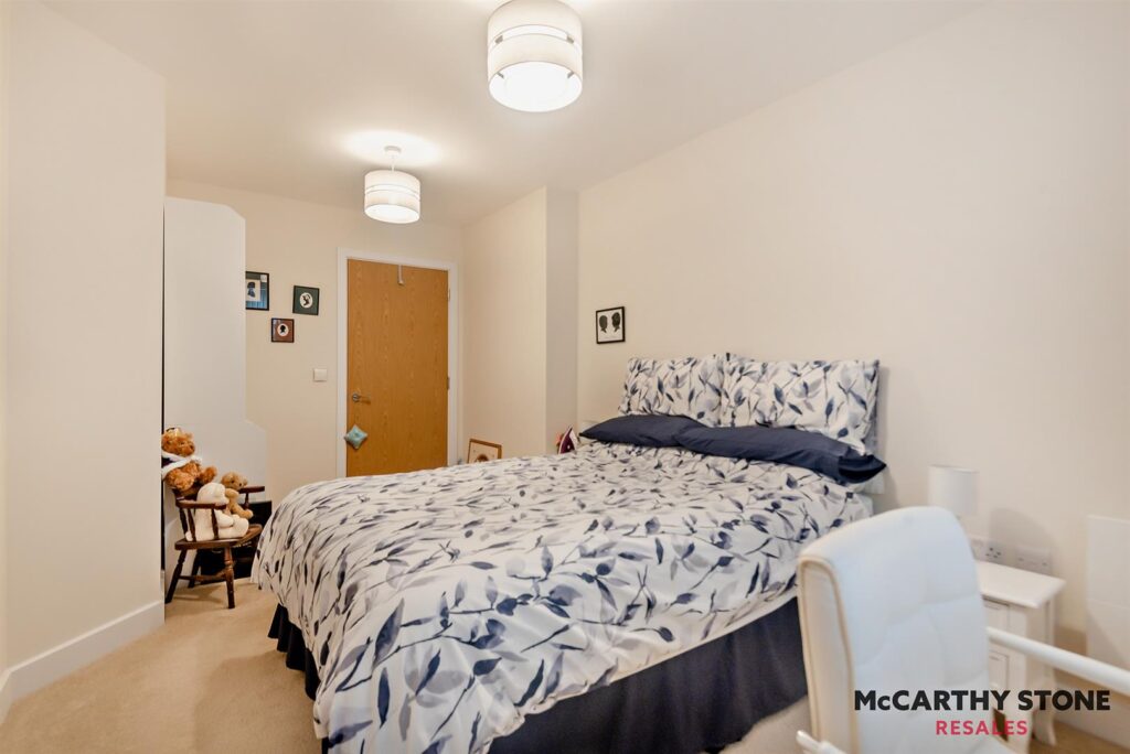 Island View, Shortwood Copse Lane, Basingstoke